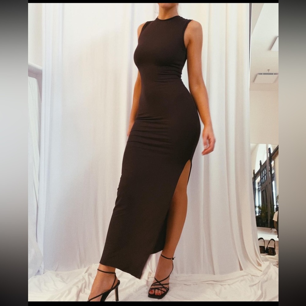 AYM studio Blake Maxi Dress 🤎🌟